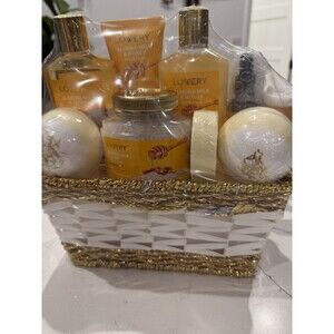 Gifts for Women Gift Basket for Women - 10 Pc Almond Milk & Honey Beauty & Perso